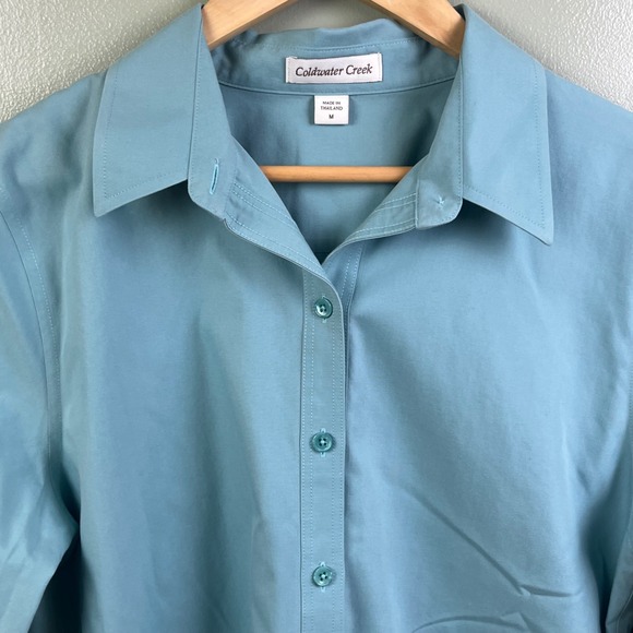 2 Coldwater Creek No Iron Long Sleeve Button Down Shirts Agua Cream Size Medium - Picture 3 of 13